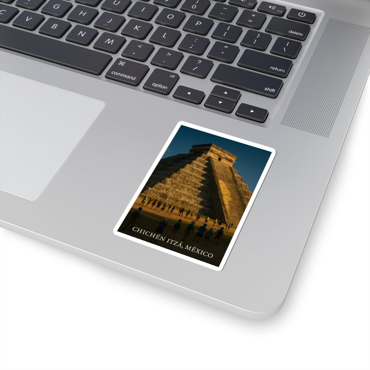 Sticker Chichén Itzá: Icónica Pirámide Maya de México
