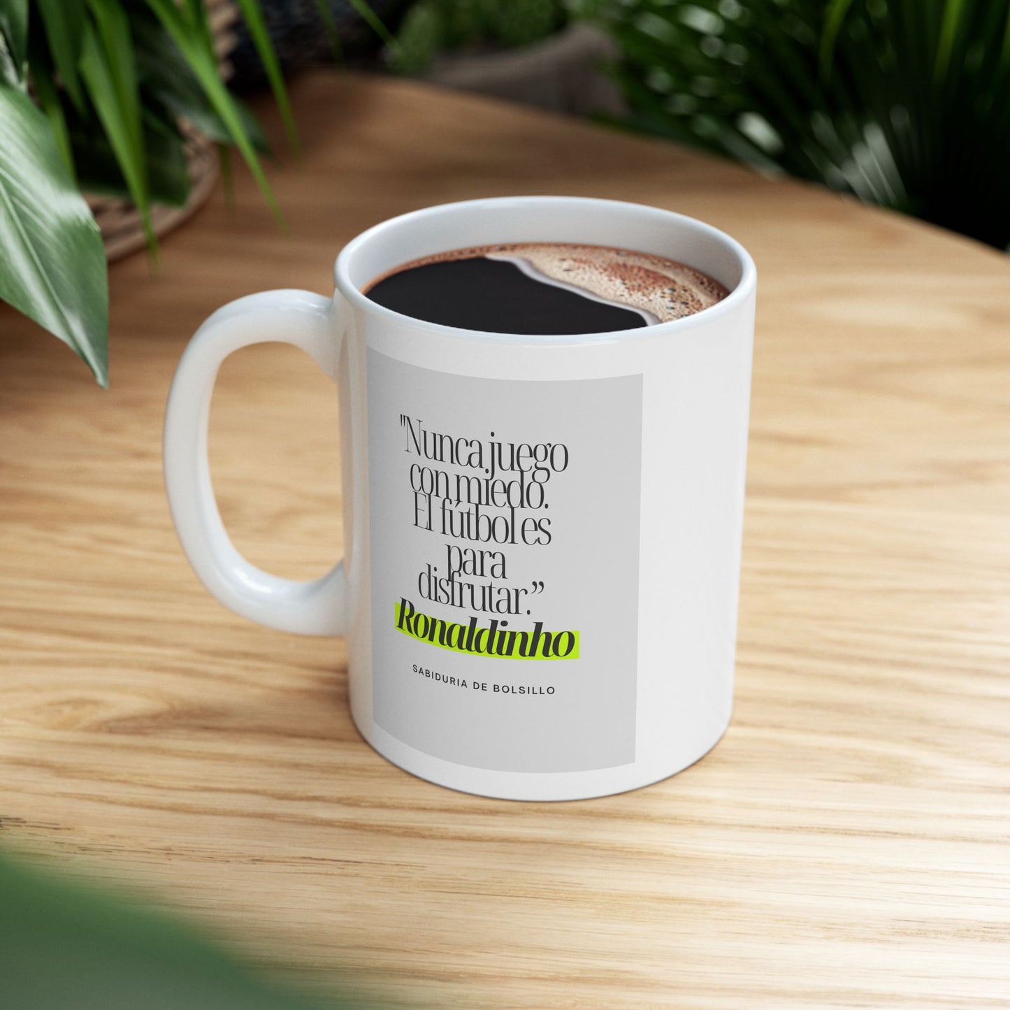 Taza "La Alegría de Jugar" de Ronaldinho: Más que Fútbol, Una Filosofía