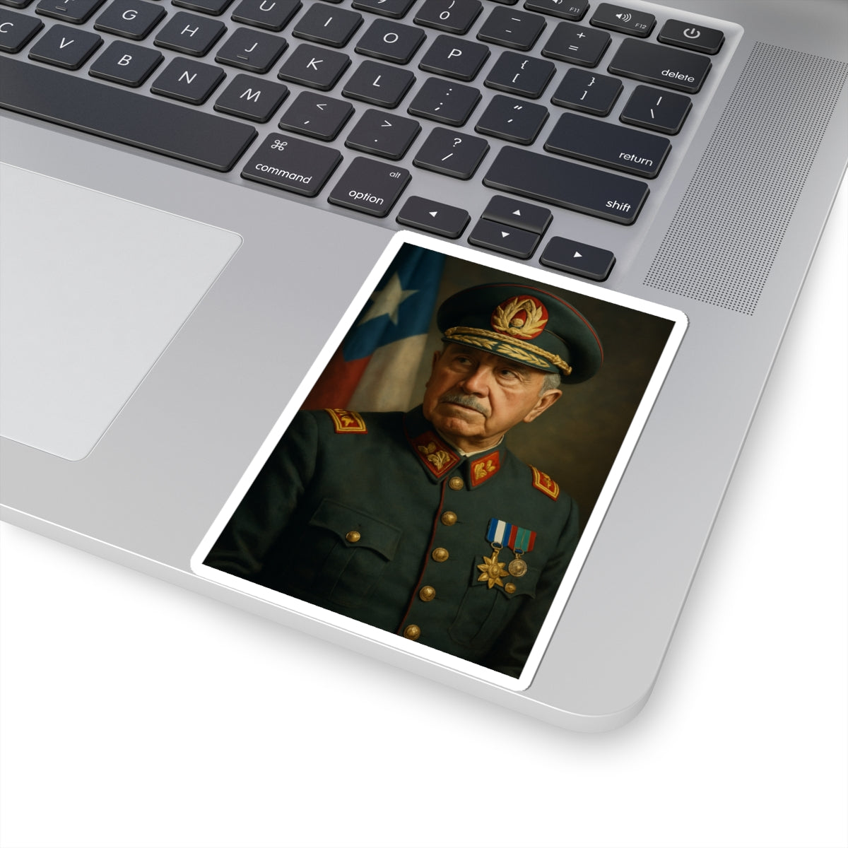 Sticker Augusto Pinochet – Retrato histórico realista