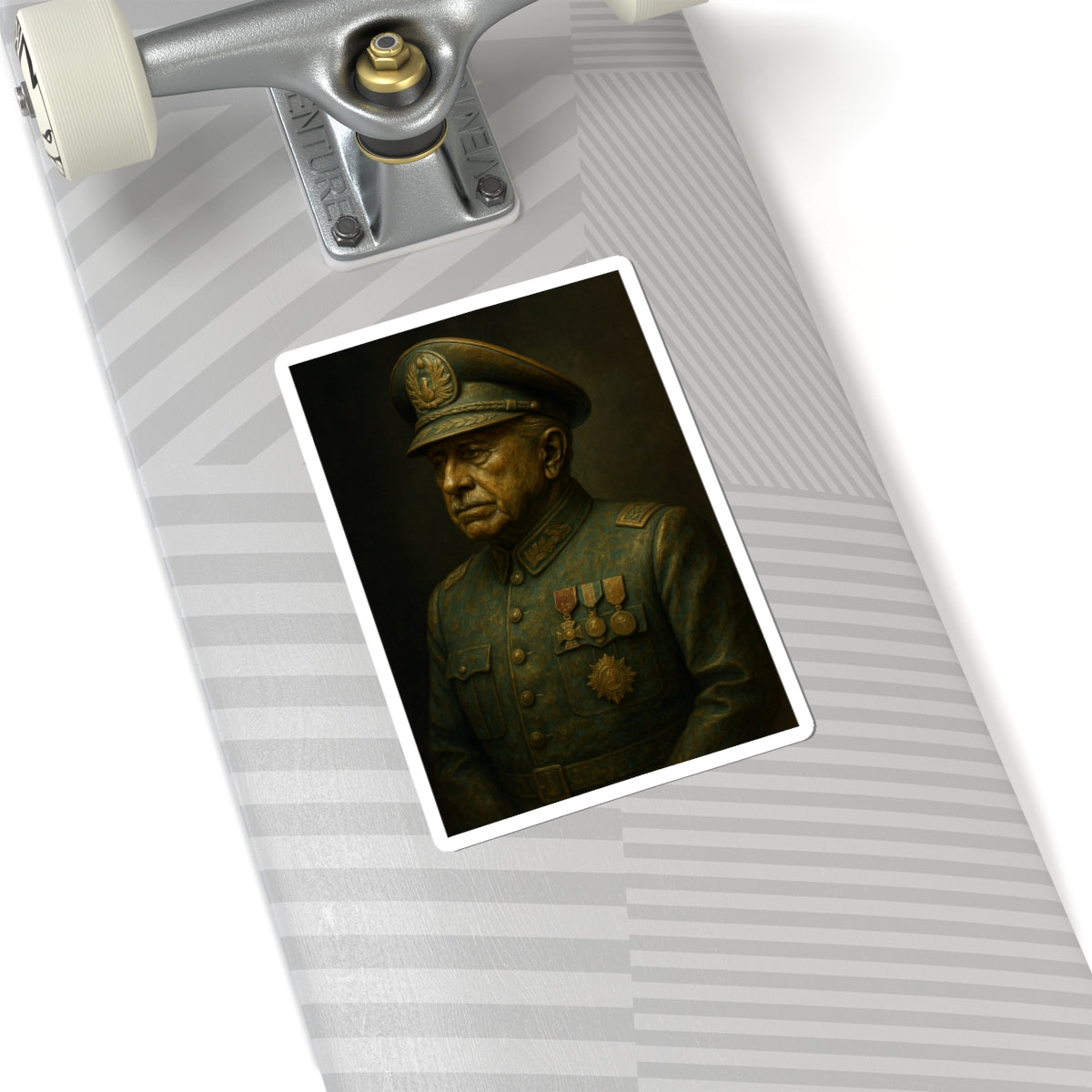 Sticker Augusto Pinochet – Escultura de bronce envejecido
