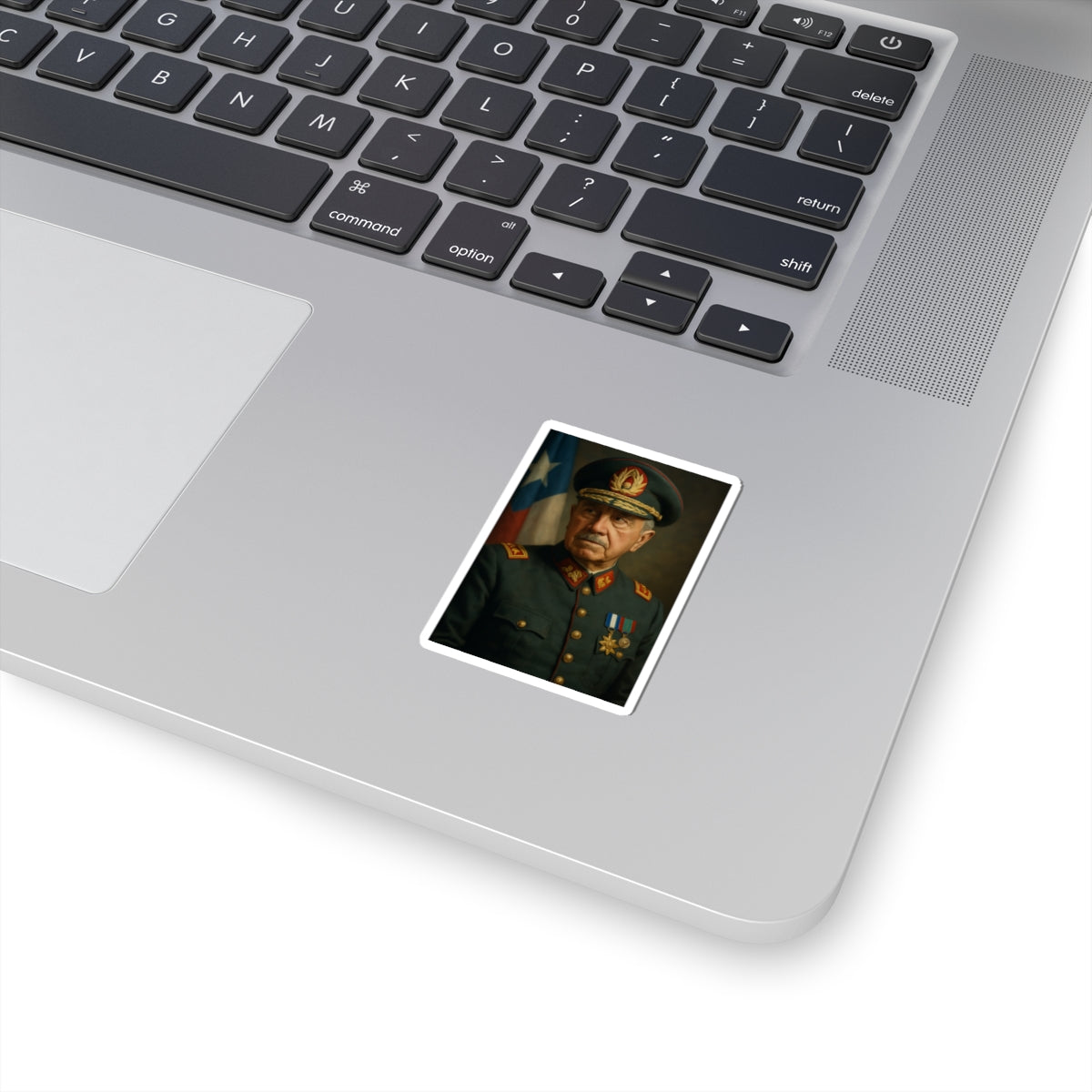 Sticker Augusto Pinochet – Retrato histórico realista